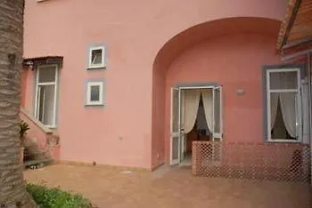 Villino Castellano Nyaraló *